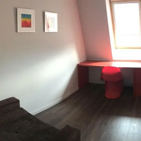 Sikorska Apartment *